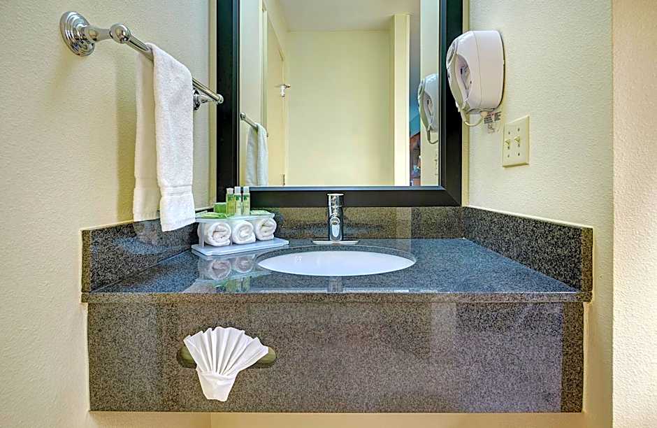 Holiday Inn Express San Diego South - National City By IHG