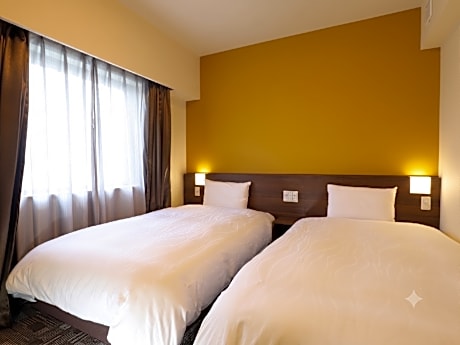 Standard Twin Room - Non-Smoking