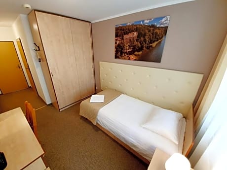 Standard Single Room with Spa