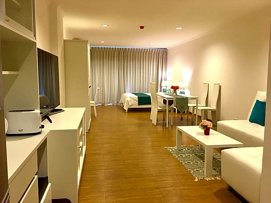 Baan Klang Condo Hotel Hua Hin