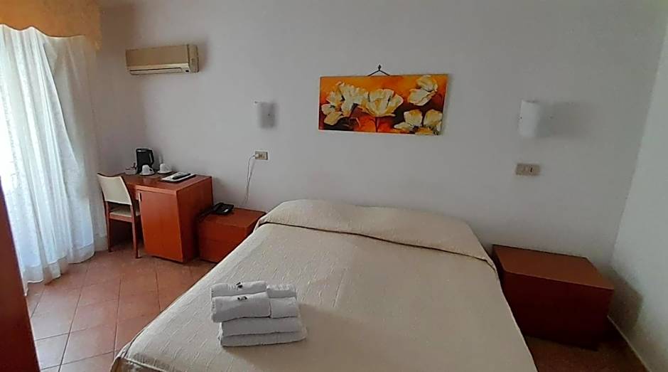 Hotel Tonic