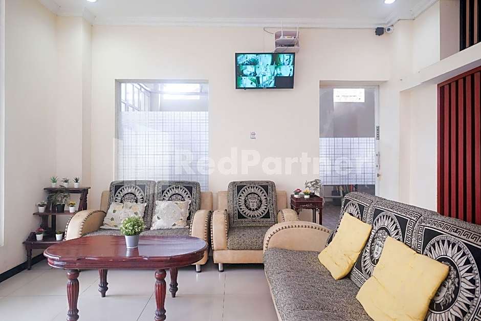 Griya Loka 2 Syariah Near Simpang Lima Mitra RedDoorz