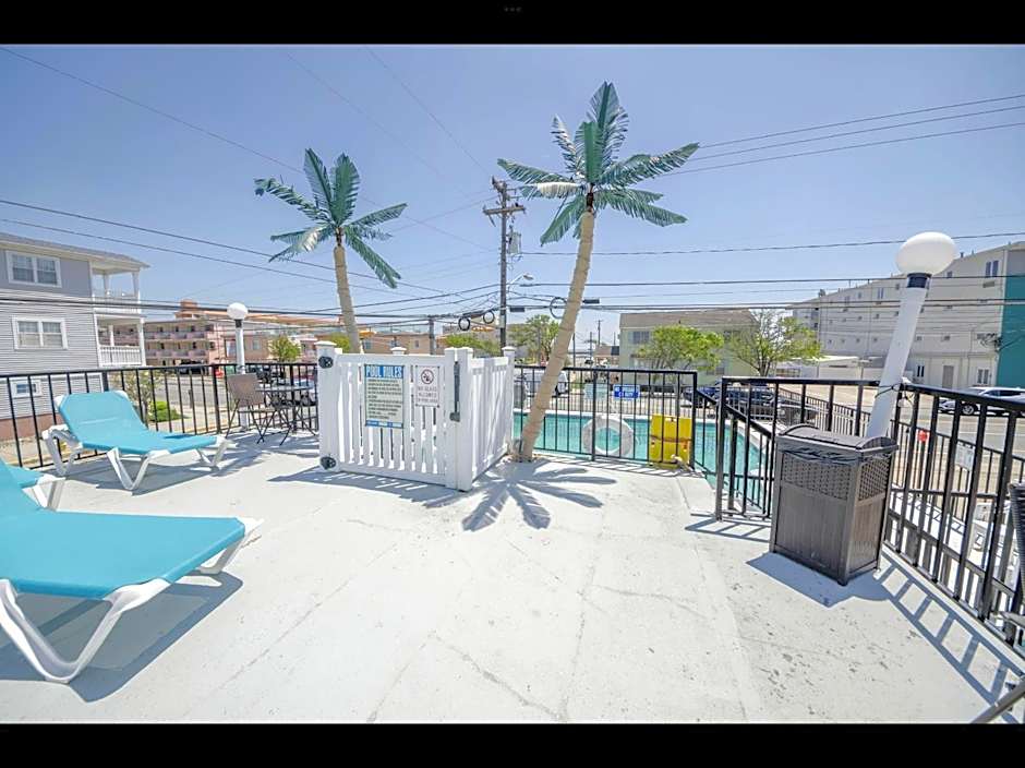 Surfcomber Motel