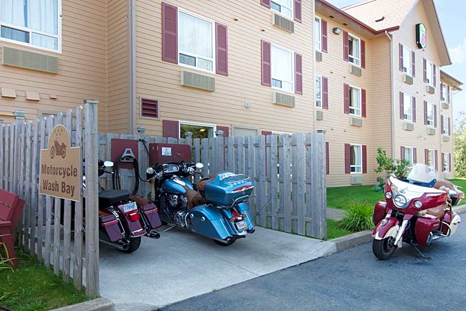 Super 8 by Wyndham Amherst NS