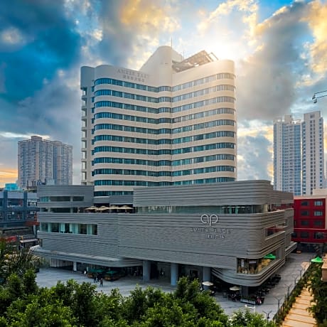 Amber East Hotel