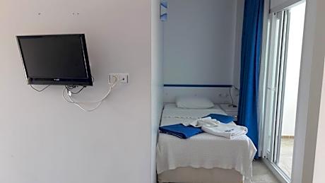 Triple Room with Shower