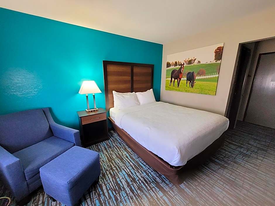 Clarion Pointe Harrodsburg-Danville