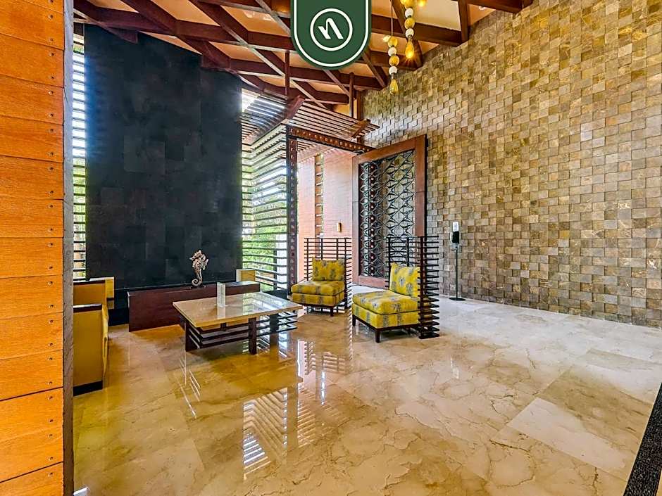 1 BR Condo - Amazing Sunsets Froom the Roof - Pool