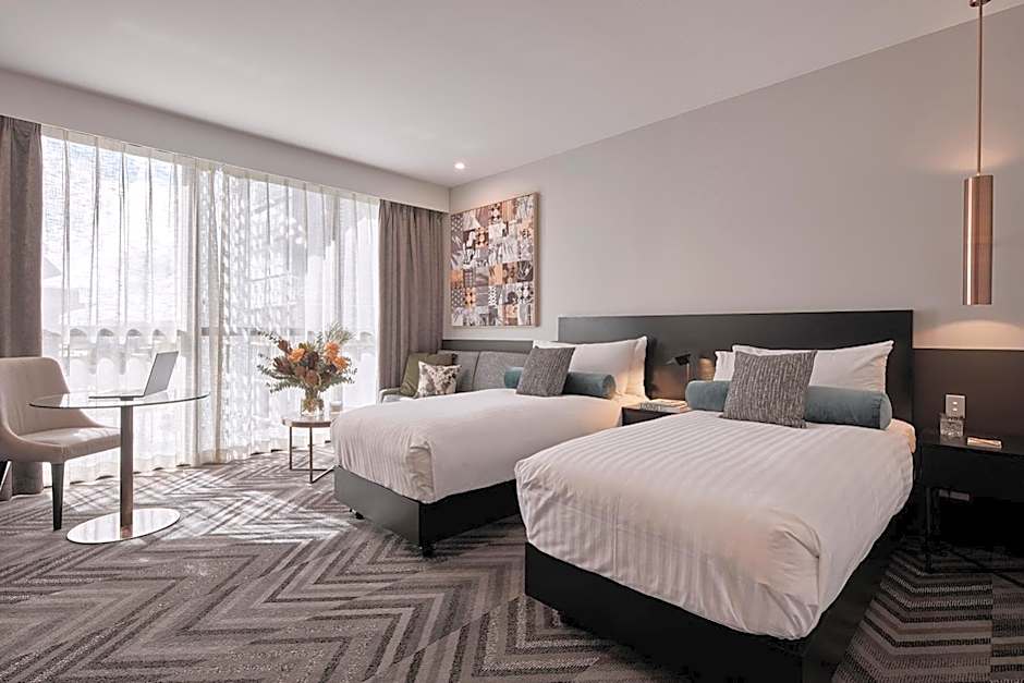 Rydges Perth Kings Square