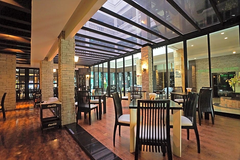 Kiss Gardenhome Chic Hotel