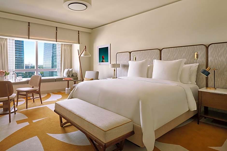 Four Seasons Hotel Miami