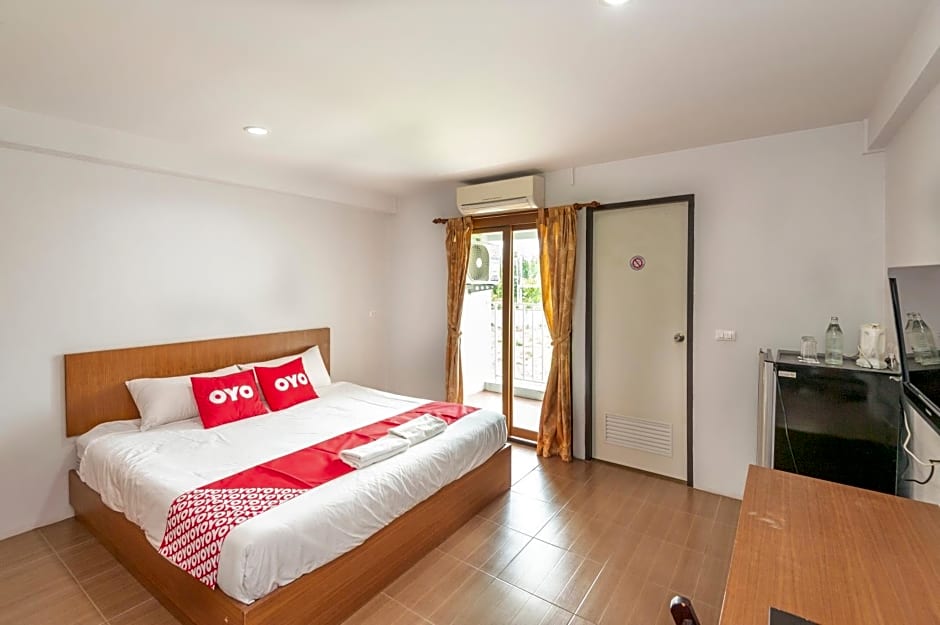 OYO 227 Suchaya House