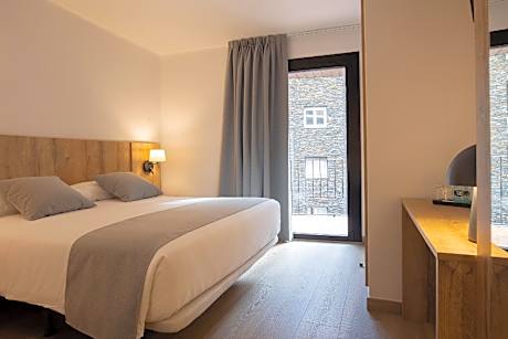 Superior Deluxe Double or Twin Room