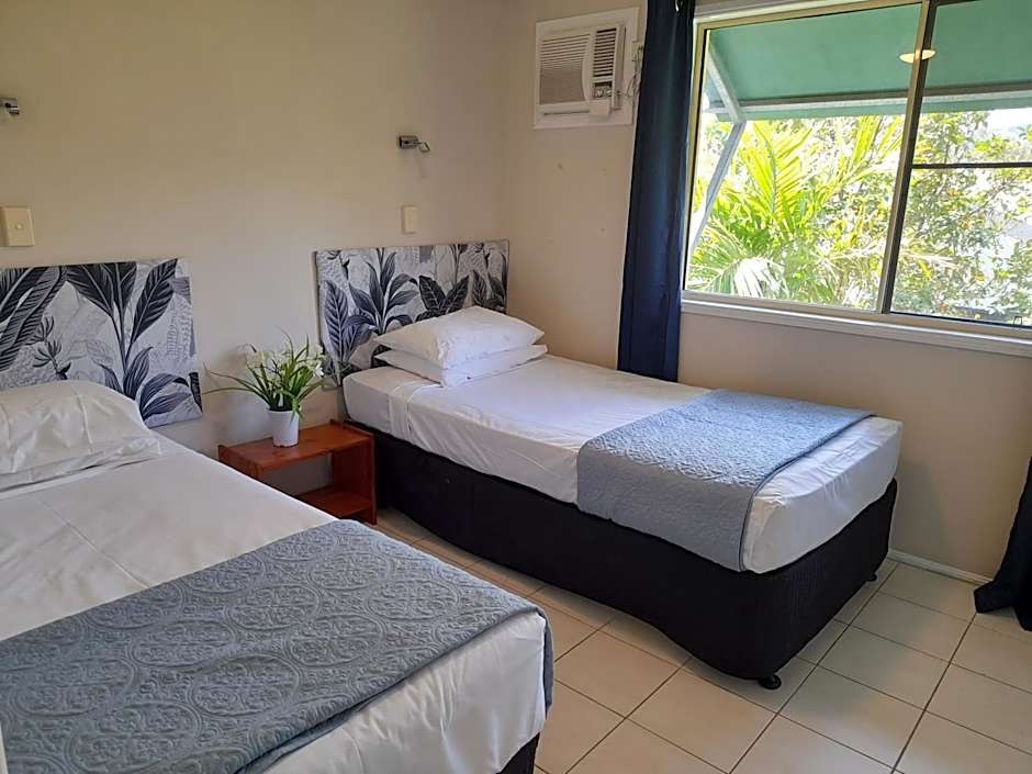 Airlie Apartments