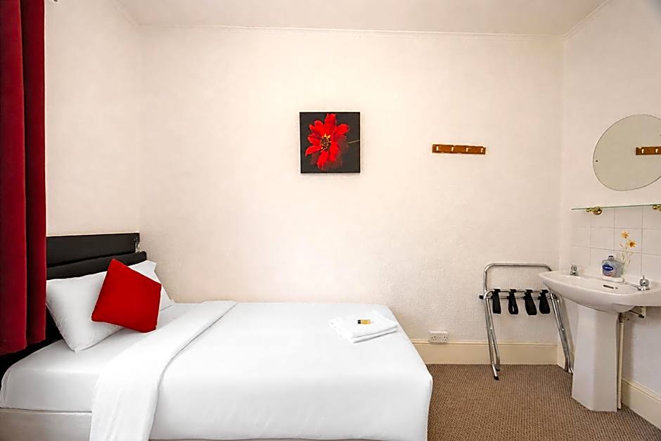 Saji Hotel Ilford