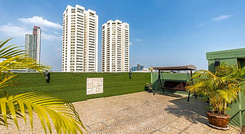 United Residence Ekamai Bangkok