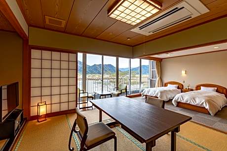 Twin Room with View