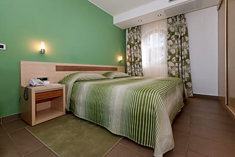 premium double room with extra bed