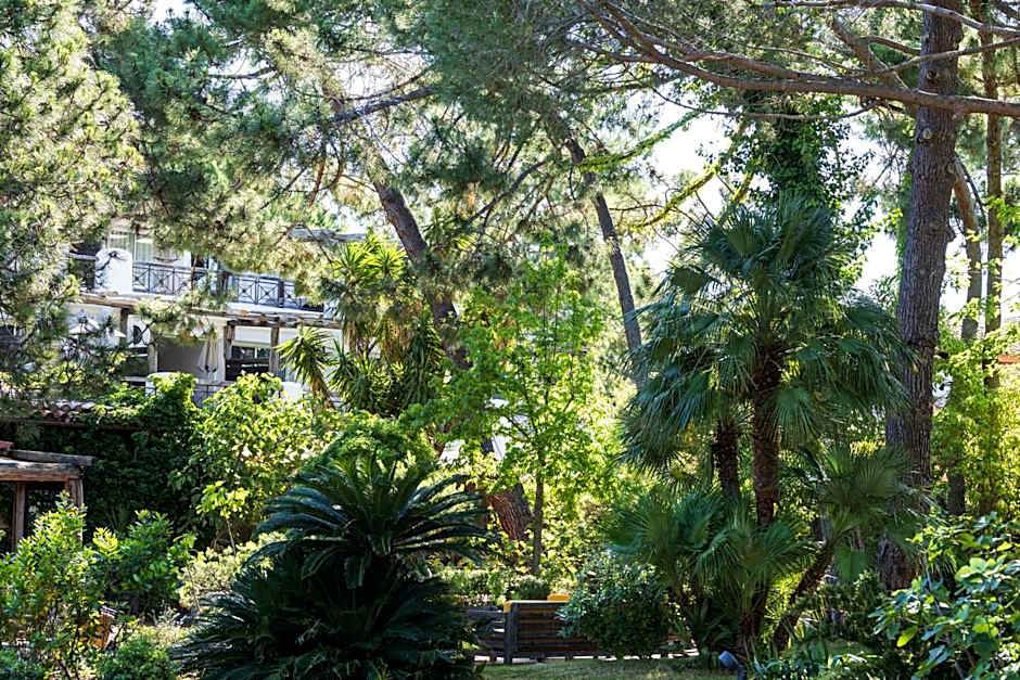 Grand Hôtel De Cala Rossa & Spa Nucca