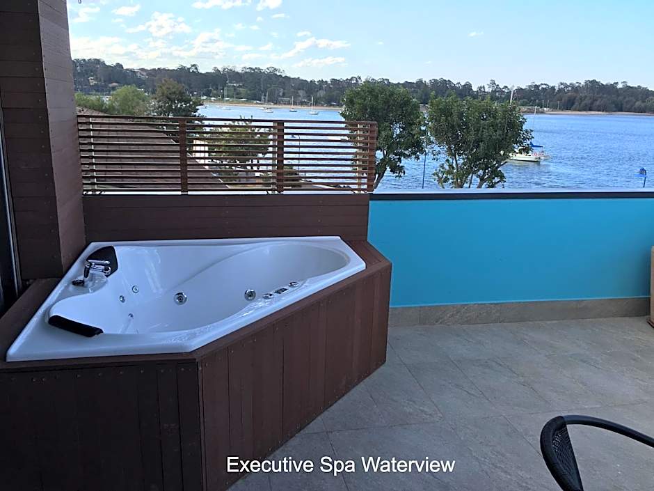 Mariners on the Waterfront