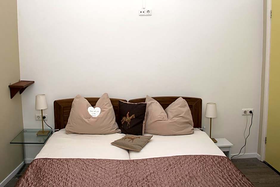 Photo 1 of 23 of Deluxe 2 Beds, Jetted Tub