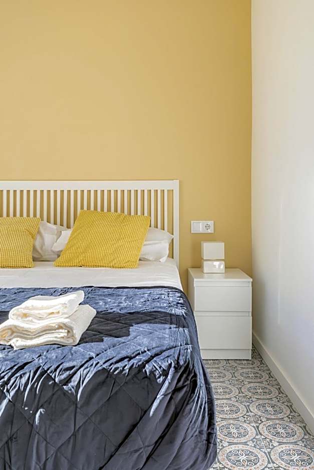 Marvellous Apt with a Large Private Terrace