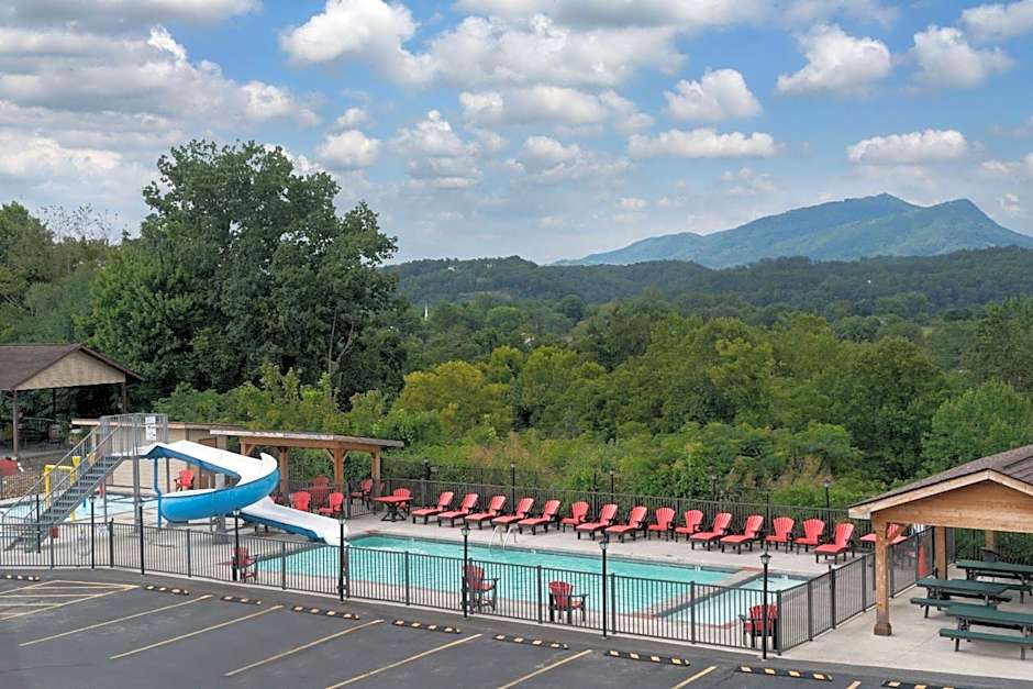 Howard Johnson by Wyndham Pigeon Forge