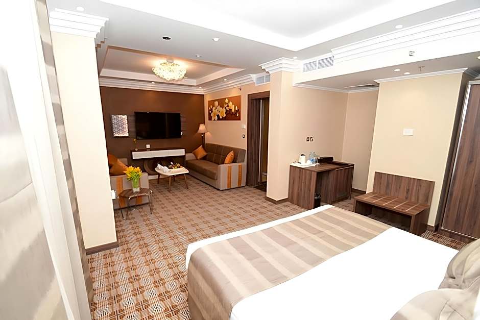 Golden Tulip Al-Zahabi