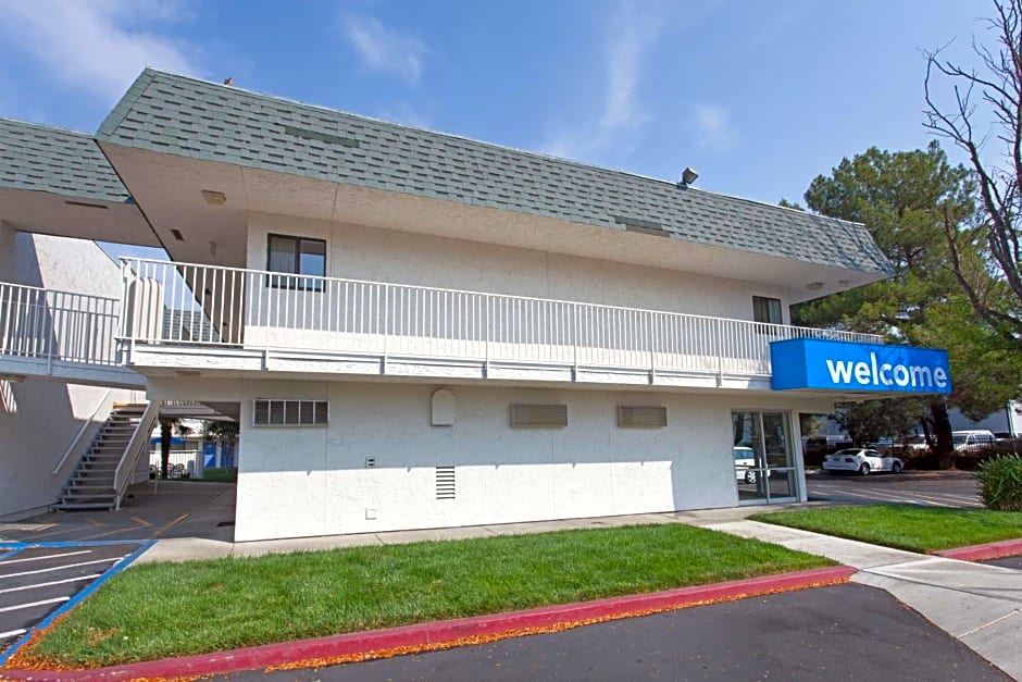 Motel 6 Davis-Near UC Davis