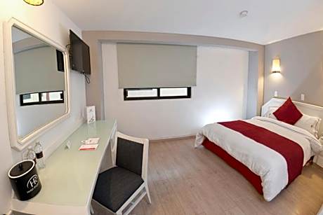 Queen Room