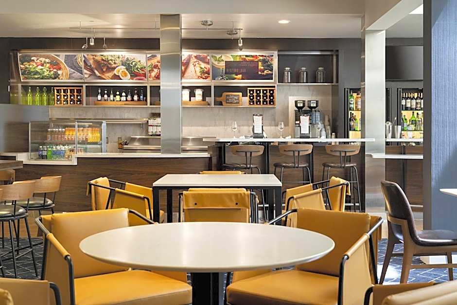 Courtyard by Marriott Palm Springs