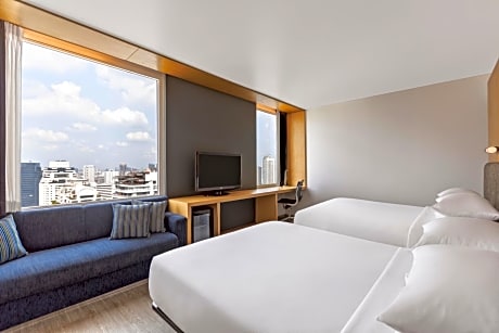Urban Queen Room with Two Queen Beds and City View