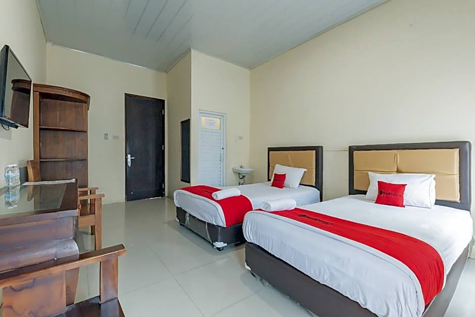 RedDoorz near Mall Boemi Kedaton 2 Lampung