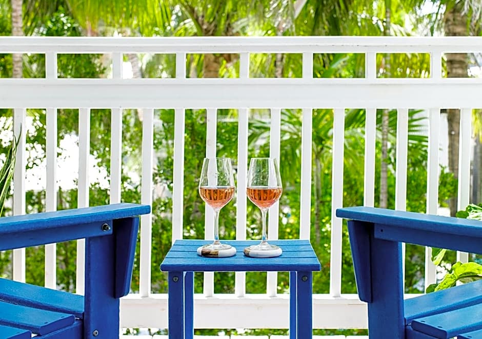 Parrot Key Hotel & Villas