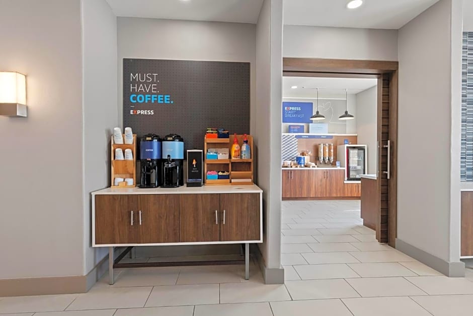 Holiday Inn Express & Suites Oklahoma City NW - Quail Springs By IHG