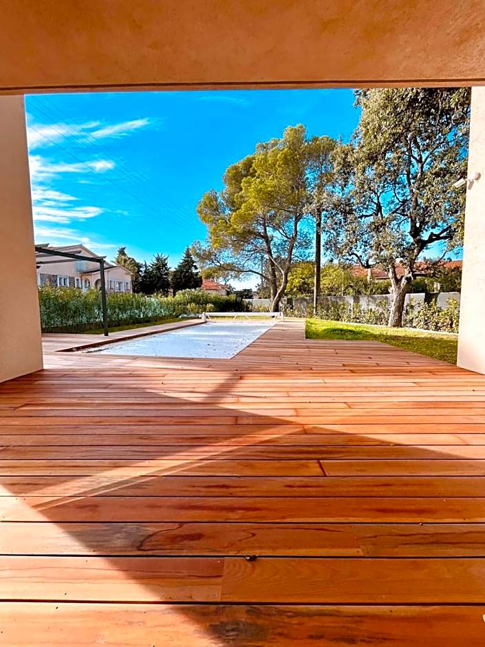 Magnifique Villa contemporaine climatisé piscine Ref Villa Notre Dame