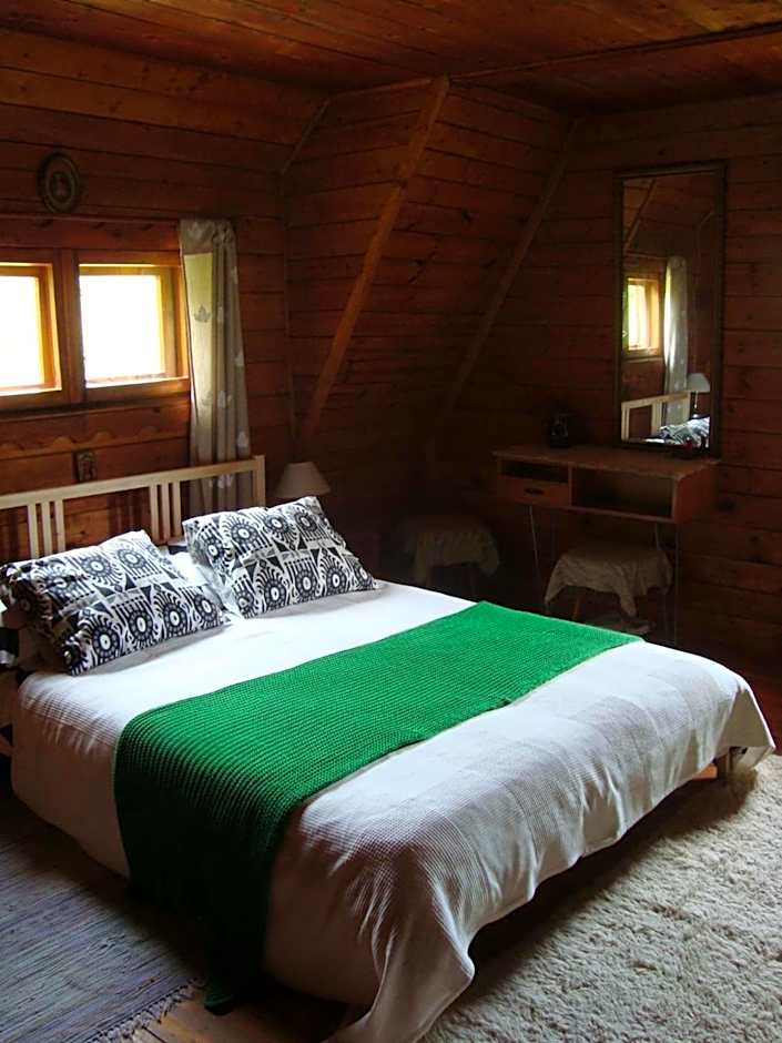 Drewniany Domek BB Nad Rzeką