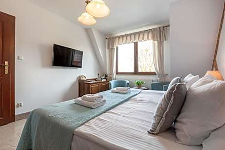 Double or Twin Room with Promenade View