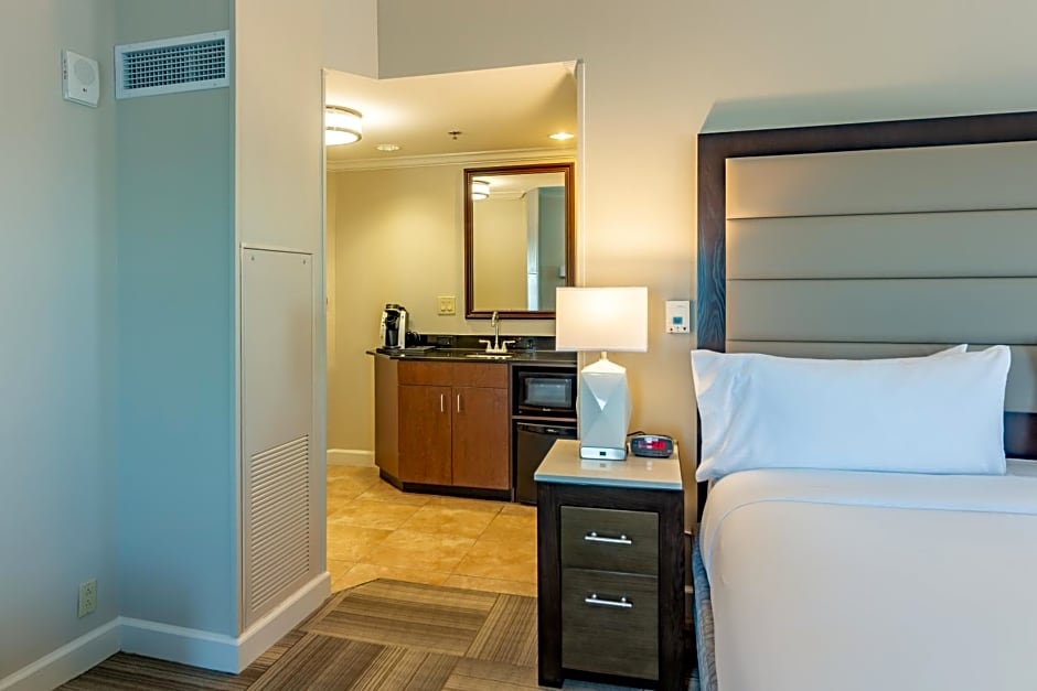 Holiday Inn Express Savannah - Historic District, an IHG Hotel