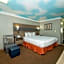 Hollywood Palms Inns & Suites