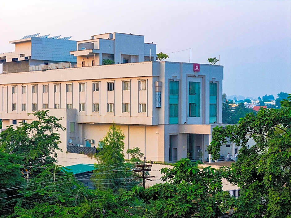 Hotel Blue Saphire Countryside Haldwani