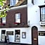 Pilgrims Hotel