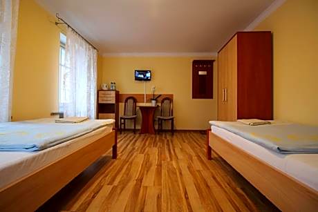 Twin Room with Private Bathroom