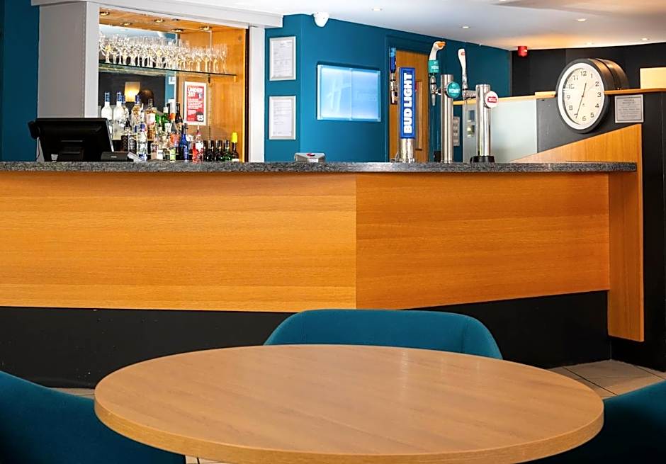 Holiday Inn Express Gloucester By IHG