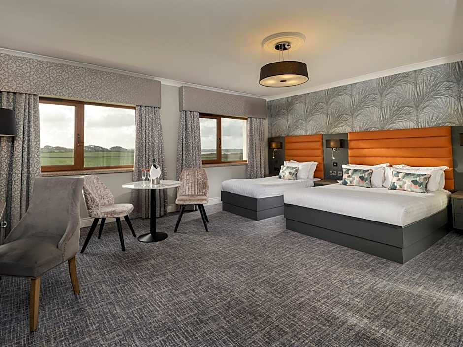 Diamond Coast Hotel