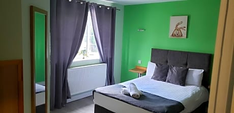 Double Room with Ensuite Bathroom