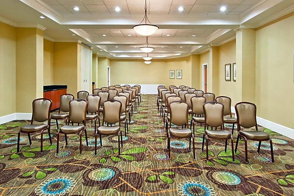 DoubleTree by Hilton Brunswick