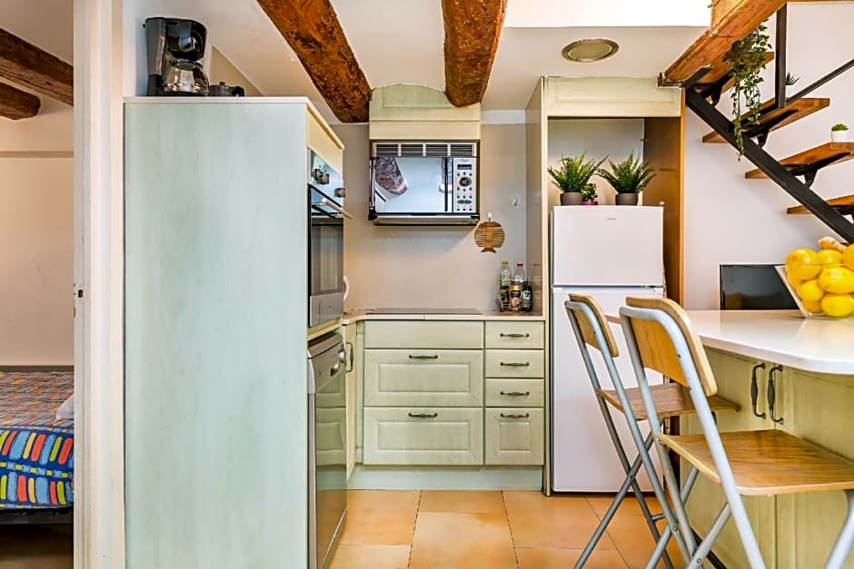 FridaysFlats, Dreamy Duplex - Stylish Beach Loft