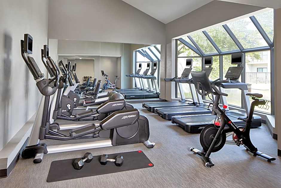 Courtyard by Marriott Memphis Airport