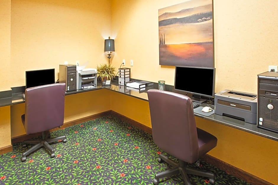 Country Inn & Suites by Radisson, Grand Rapids East, MI